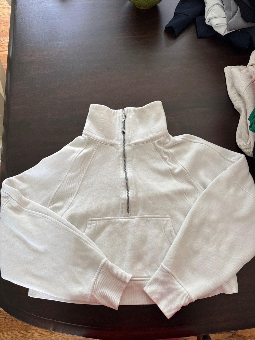 LULULEMON White Half Zip Cropped Scuba Pullover XS/S